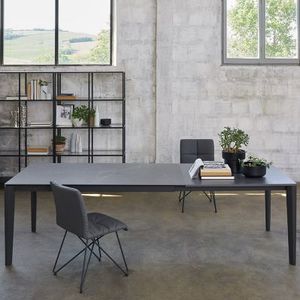 mesa contemporánea