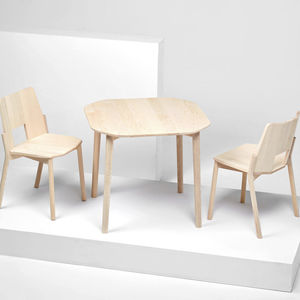 mesa contemporánea