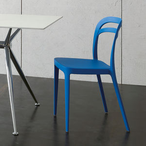 silla contemporánea