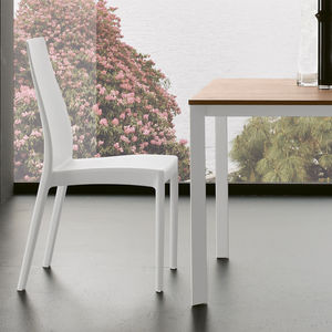 silla contemporánea