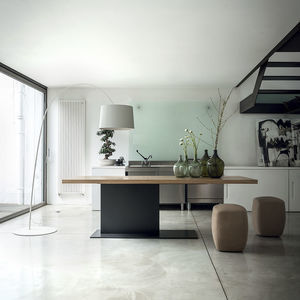 mesa contemporánea