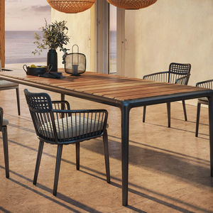 mesa de comedor contemporánea