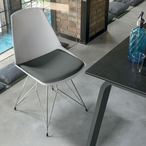 silla contemporánea