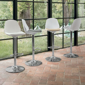 silla de bar contemporánea