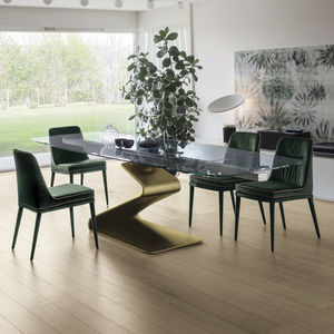 mesa de comedor contemporánea