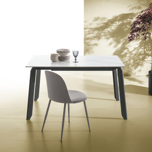 mesa contemporánea
