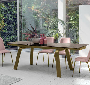 mesa de comedor contemporánea