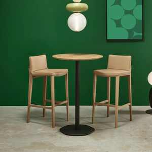 silla de bar contemporánea