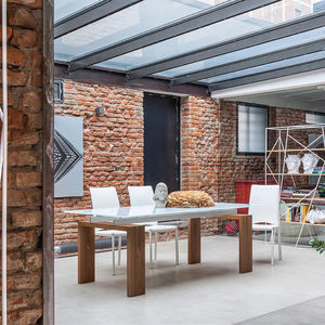 mesa de comedor contemporánea