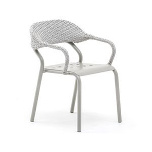 silla de comedor contemporánea / con reposabrazos / de aluminio / de jardín