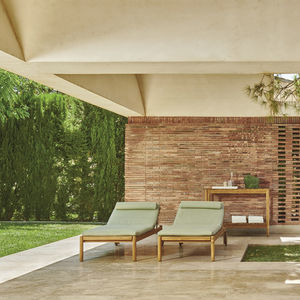 tumbona contemporánea