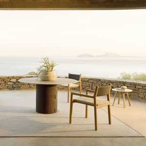 mesa de comedor contemporánea