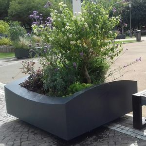 jardinera de hormigón