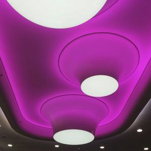 luminaria LED RGBW