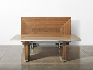 mesa de reuniones contemporánea