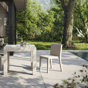 silla de jardín contemporánea