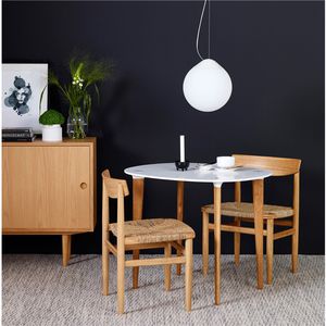 mesa contemporánea
