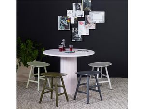 mesa alta contemporánea