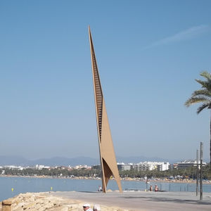 escultura de hierro
