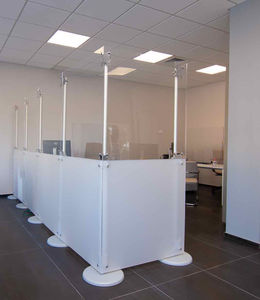 separador de espacios de Plexiglas®