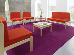 sillón bajo contemporáneo / de tejido / de haya / sin reposabrazos