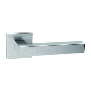 tirador de puerta