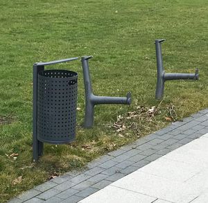 cubo de basura público