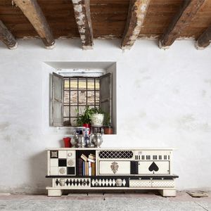 mueble de televisión moderno / a medida / de madera lacada