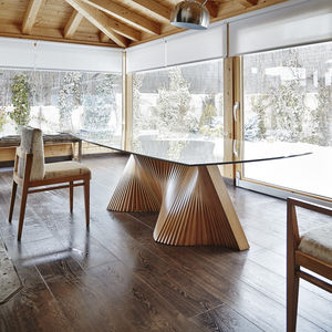 mesa de comedor contemporánea