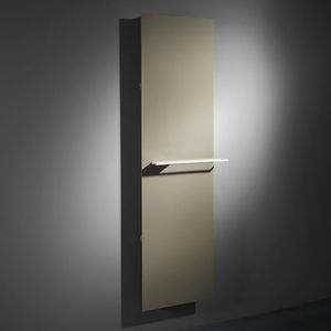 radiador toallero de agua caliente / de metal / moderno / rectangular