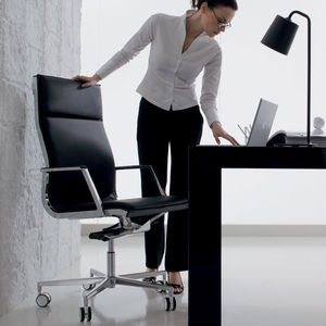 sillón de director contemporáneo