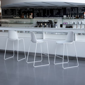 silla de bar contemporánea