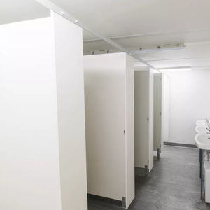 baño público móvil