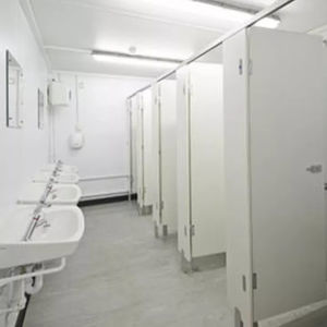 baño público móvil