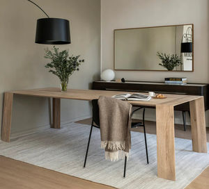 mesa de comedor contemporánea