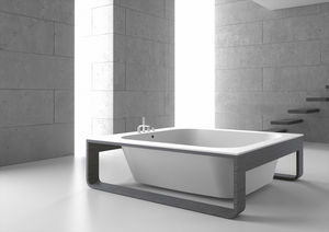 bañera cuadrada