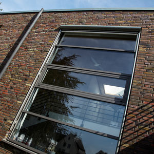 perfil de ventana de aluminio / con aislamiento térmico / acústico / antiintrusión
