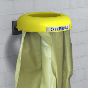 cubo de basura público