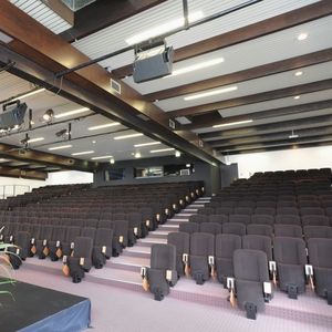 butaca de auditorio contemporáneo
