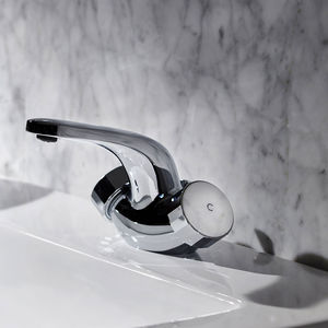 grifo bimando para lavabo