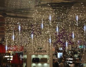 guirnalda luminosa para espacio público