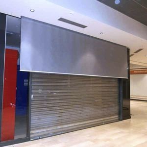 cortina de humos para escaparates