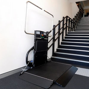 plataforma salvaescaleras PMR