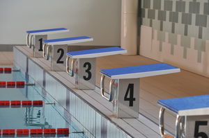 taco de salida para piscina pública