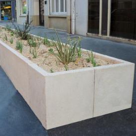 borde de jardín / de hormigón / rectangular / lineal