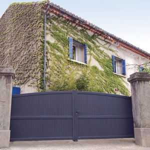 portón abatible