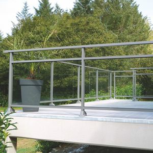 barandilla de vidrio / de aluminio / con paneles / de exterior