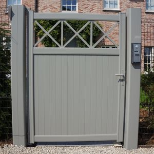 puerta para jardín de aluminio