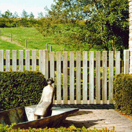 valla de jardín / con barrotes / de madera