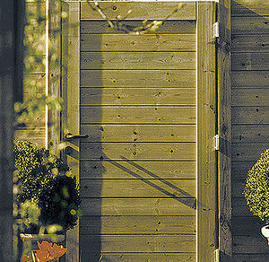 puerta para jardín de madera